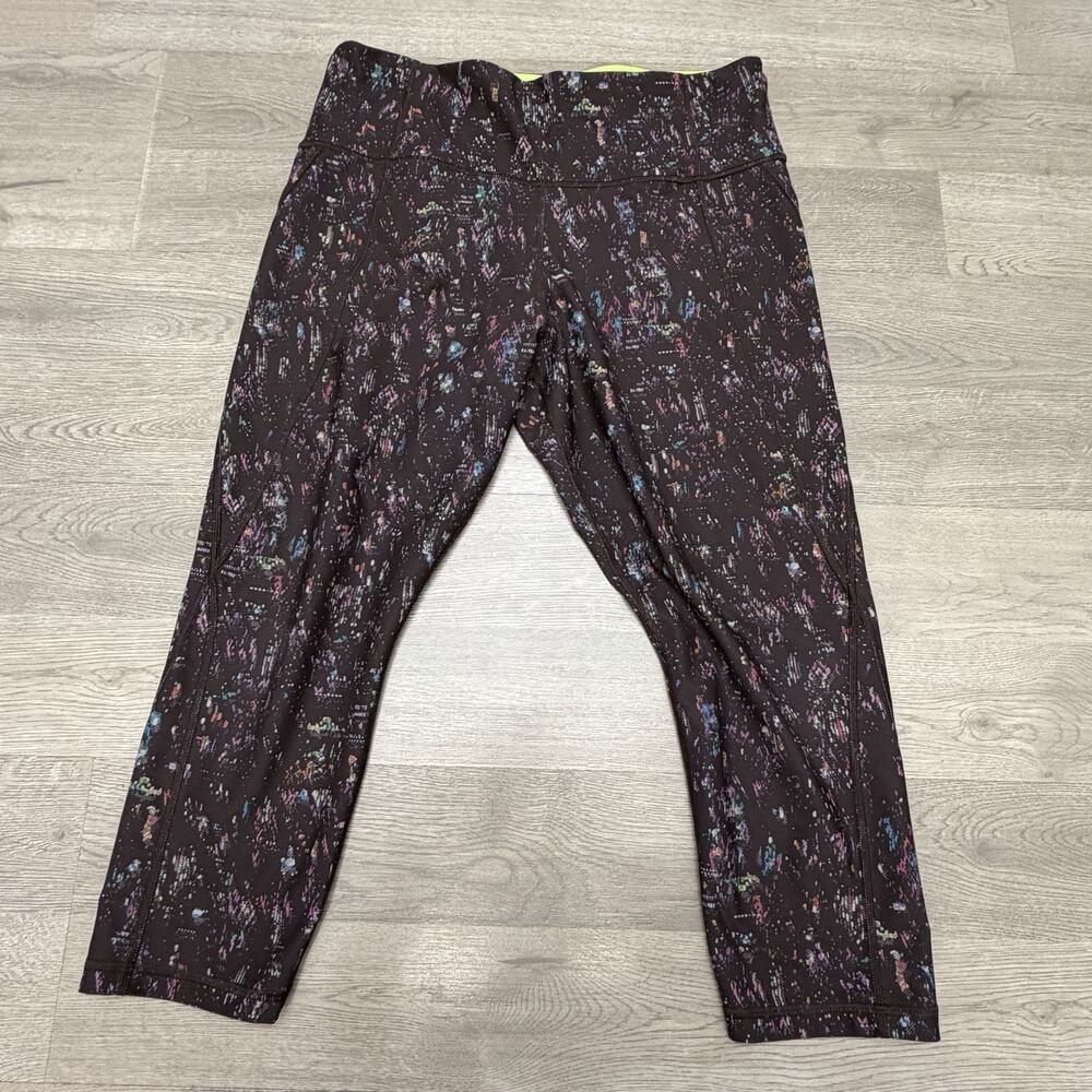 Athleta Lightning City Lights Capri Leggings Women’s Large